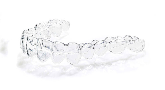 Zahnarztpraxis Dr. Isabel Selmair - München, Schwabing / Schienentherapie, Aligner Therapie